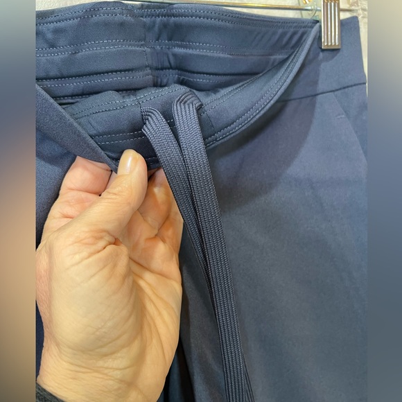 COPY - NWT Ministry of Supply Women’s Kinetic Pull on Pant - Picture 6 of 10